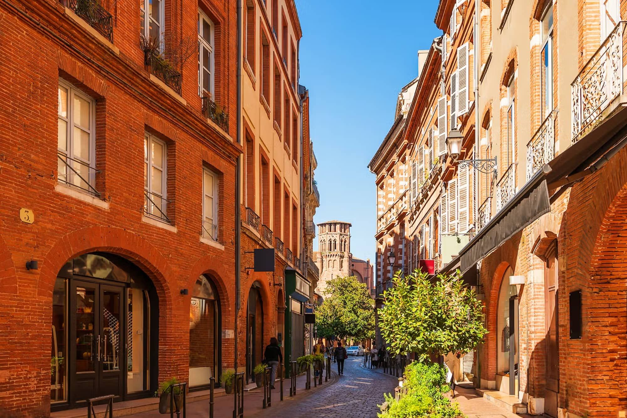 Onde jogar futebol em Toulouse?